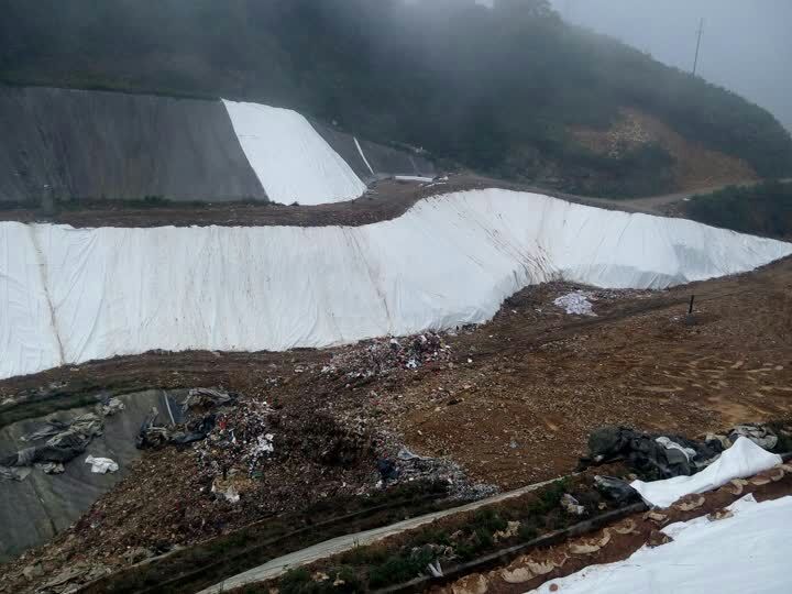 固體廢物填埋場在鋪設(shè)HDPE土工膜前要經(jīng)理哪三個階段？