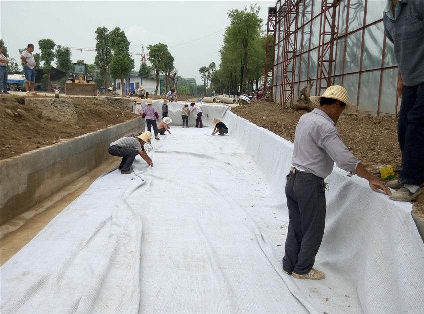 工程所需膨潤土防水毯單位面積質量及厚度