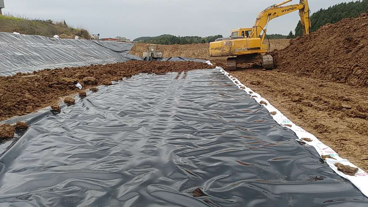 水工建筑物專用土工膜具有哪些良好的特性？