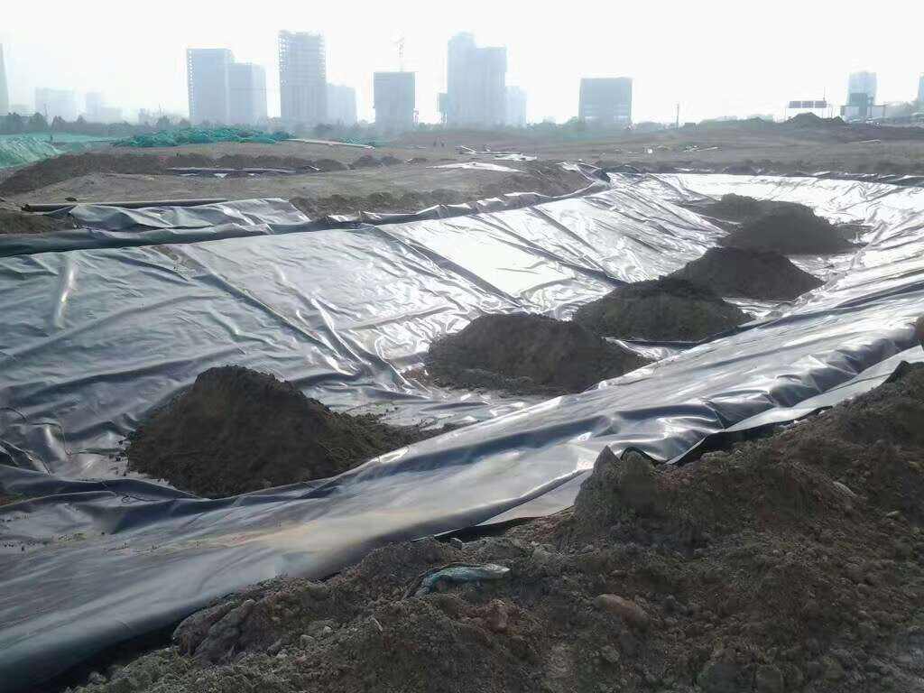 復合土工膜為什么不適合所有的景觀工程