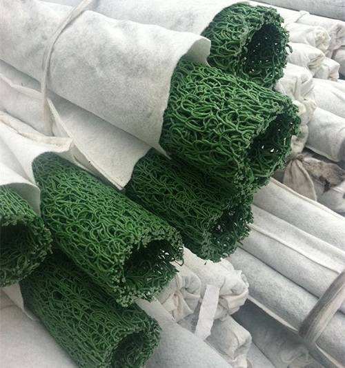 植物纖維毯具有抗凍、抗潮、防沖刷、吸水保濕等優(yōu)點(diǎn)