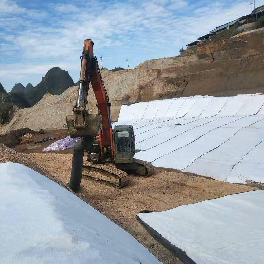 紡織土工布和無紡土工布有什么區(qū)別?